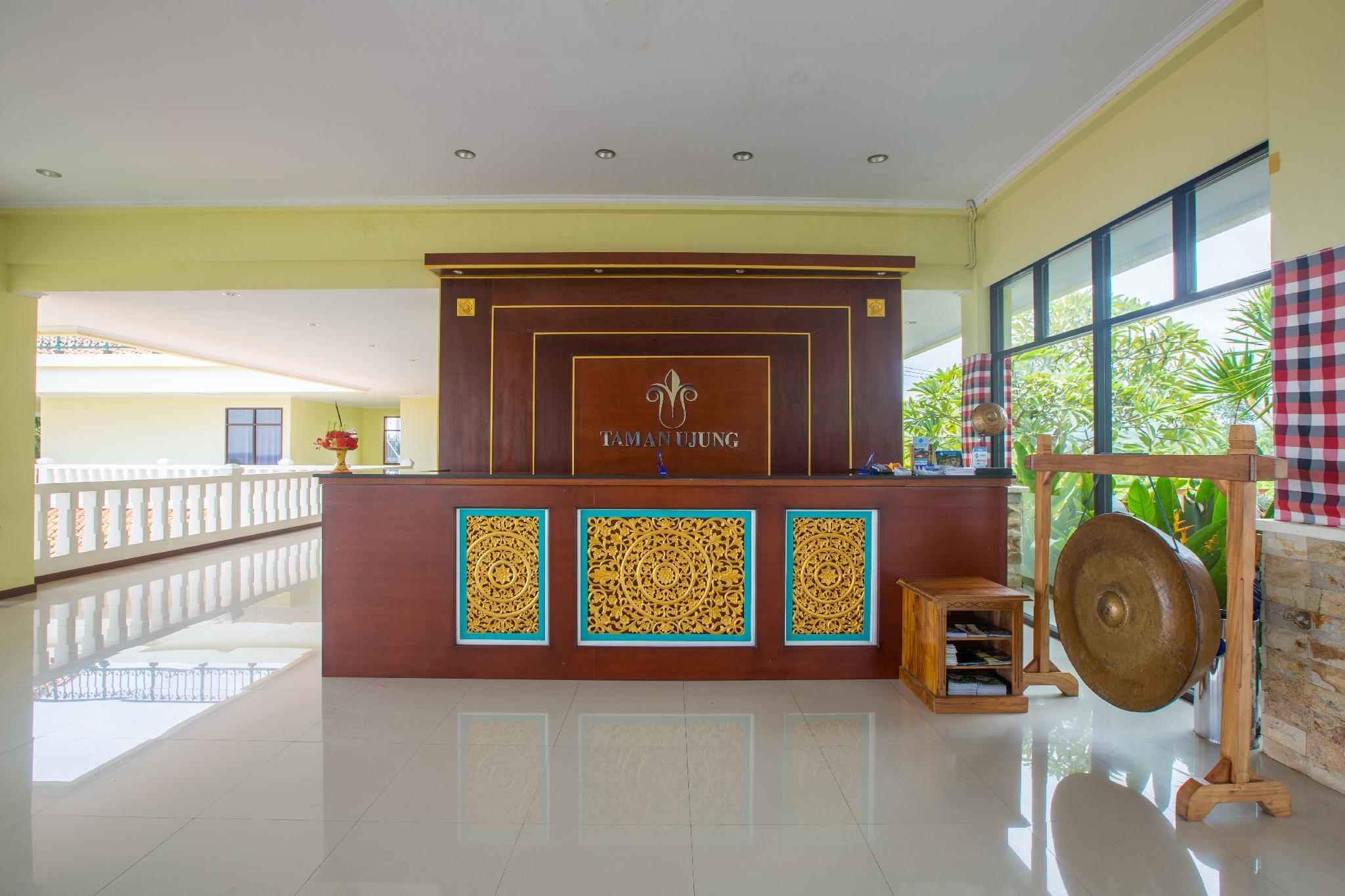Taman Surgawi Resort & Spa Jasri Екстер'єр фото