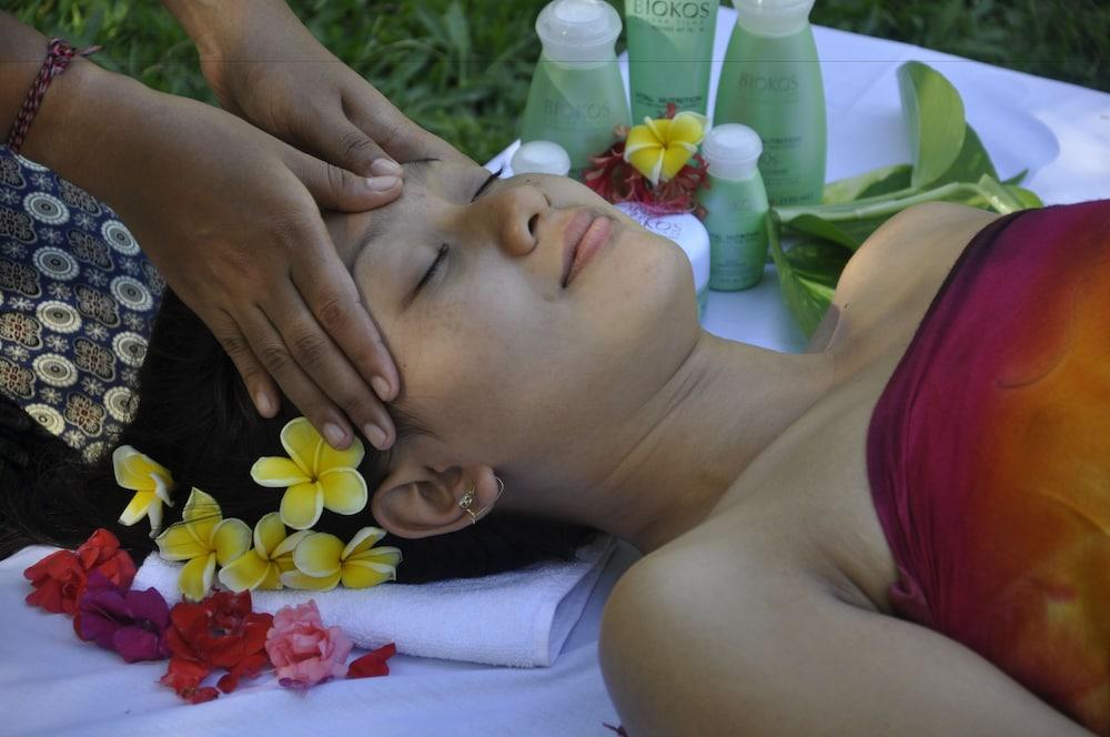 Taman Surgawi Resort & Spa Jasri Екстер'єр фото