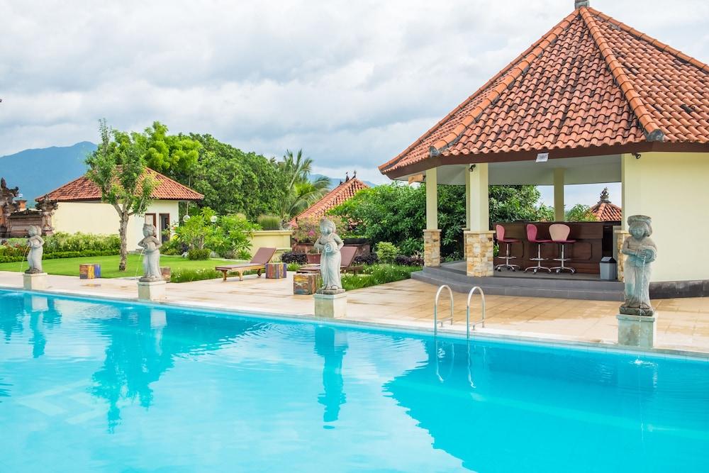 Taman Surgawi Resort & Spa Jasri Екстер'єр фото