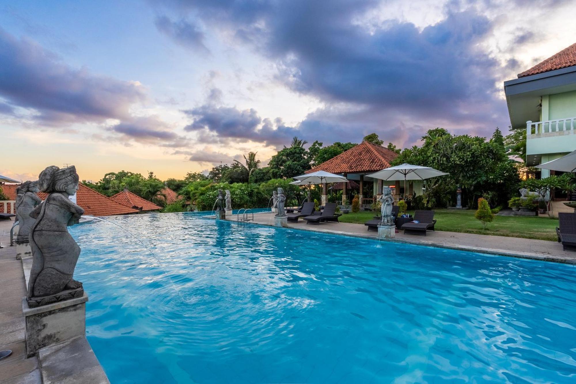 Taman Surgawi Resort & Spa Jasri Екстер'єр фото