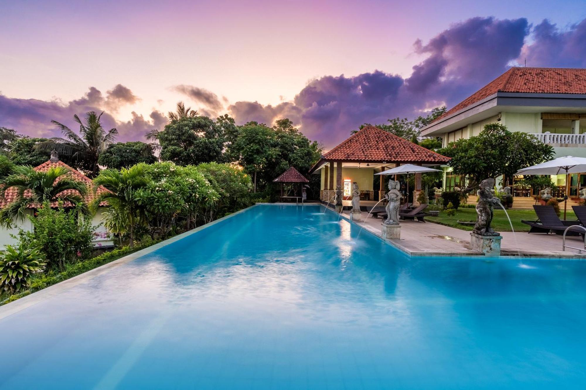 Taman Surgawi Resort & Spa Jasri Екстер'єр фото