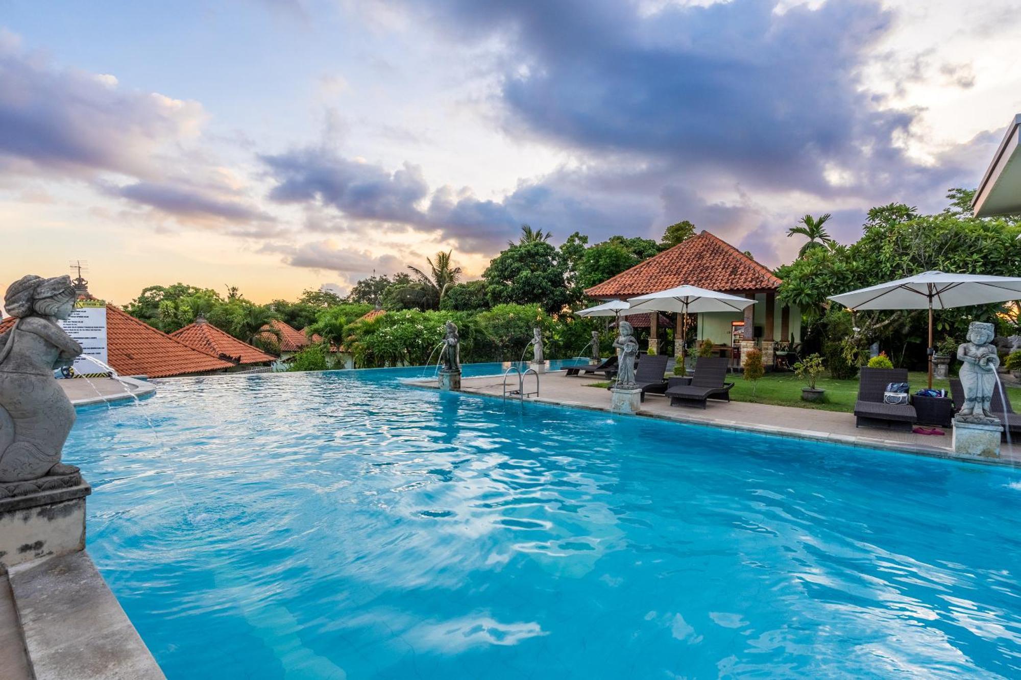 Taman Surgawi Resort & Spa Jasri Екстер'єр фото