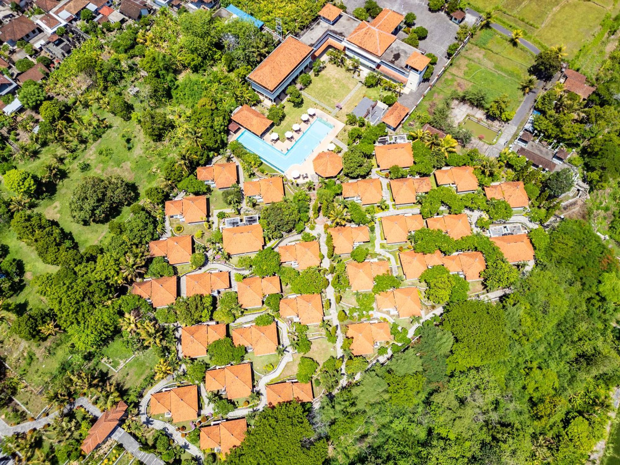 Taman Surgawi Resort & Spa Jasri Екстер'єр фото