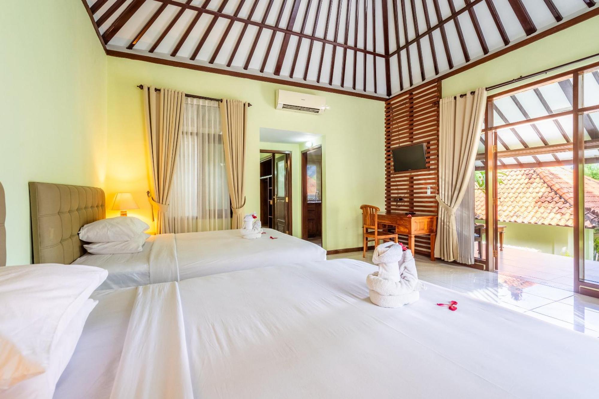 Taman Surgawi Resort & Spa Jasri Екстер'єр фото