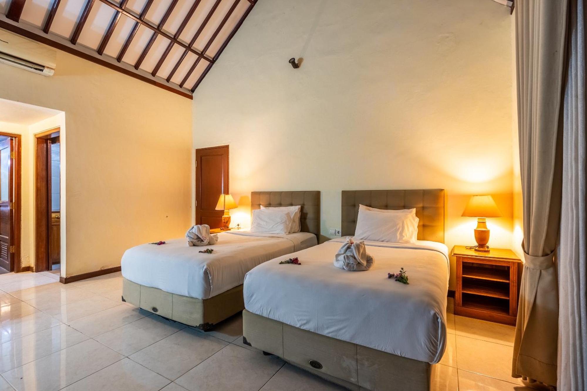 Taman Surgawi Resort & Spa Jasri Екстер'єр фото