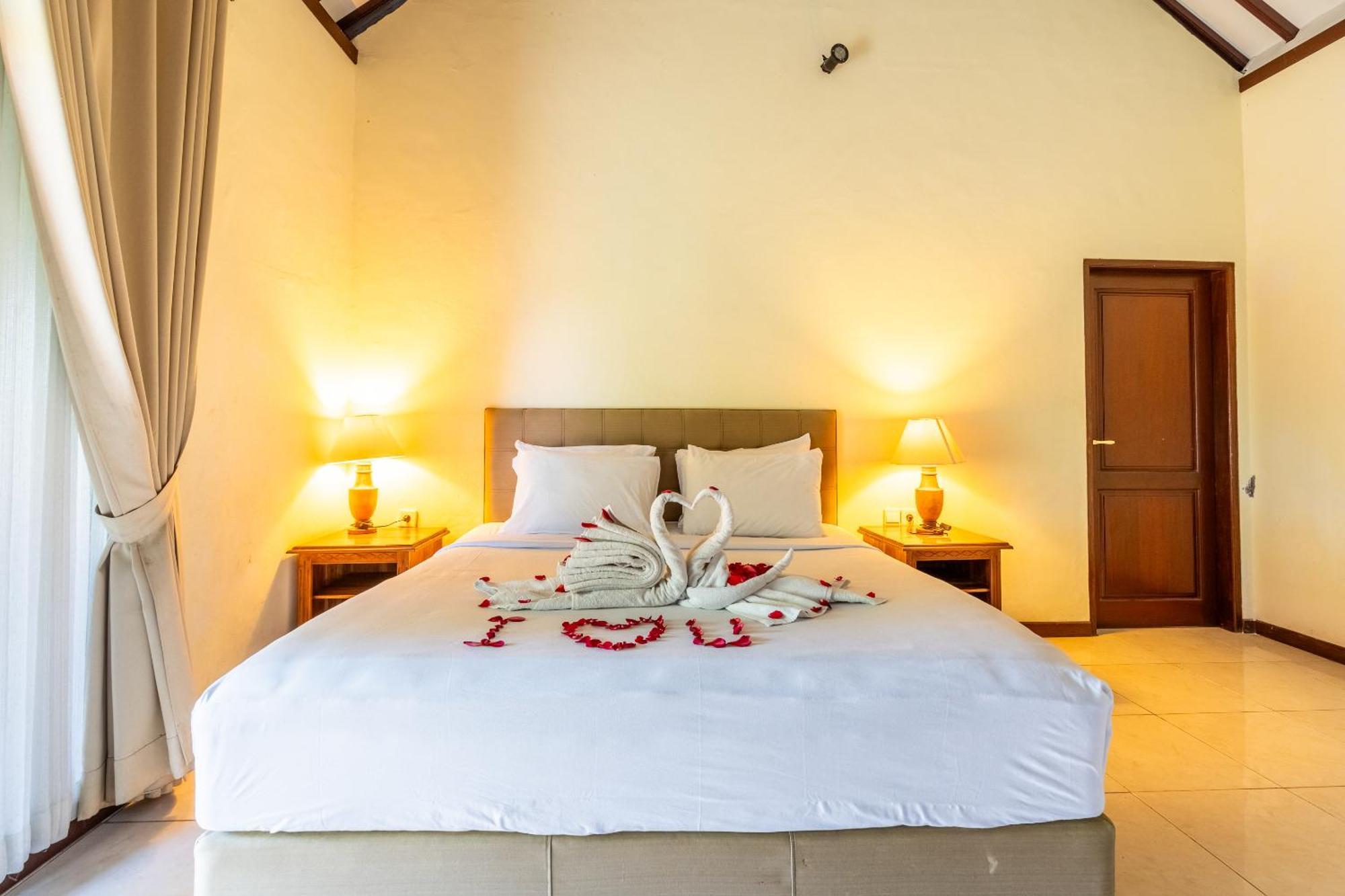 Taman Surgawi Resort & Spa Jasri Екстер'єр фото